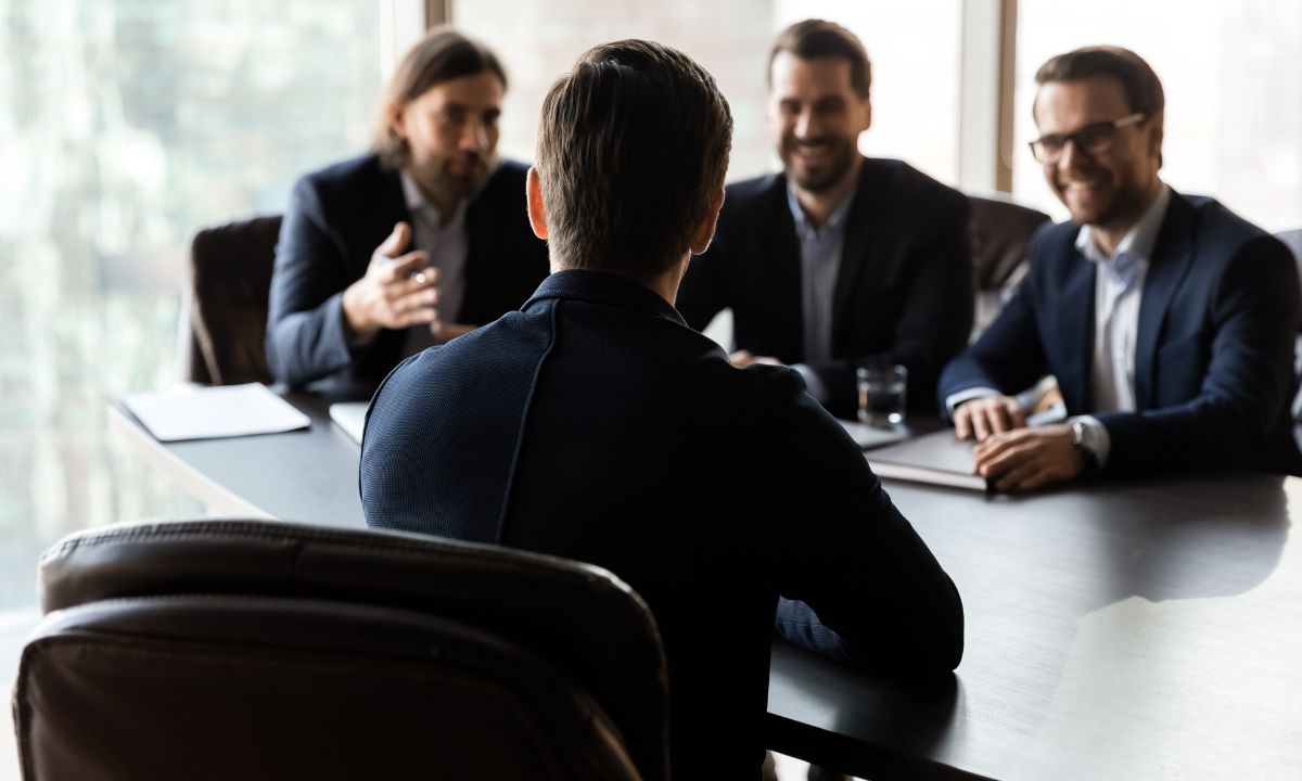 Recruter ses premiers salariés : attirer les talents